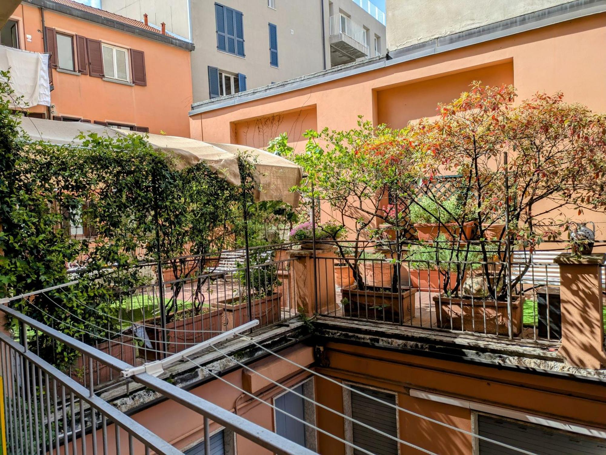 מילאנו Alma Vacation Apartment In The Centre, Big Terrace מראה חיצוני תמונה